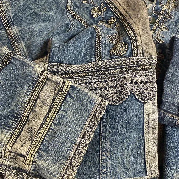 Vintage Embroidered & Lace Denim Jacket - Picture 11 of 12